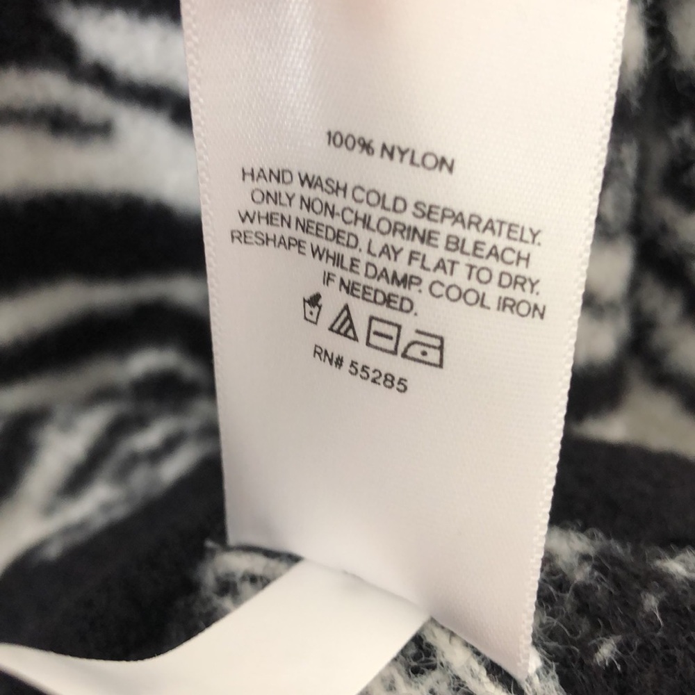 Zebra Stripe Puff Shoulder Sweater - Picture 4 of 4